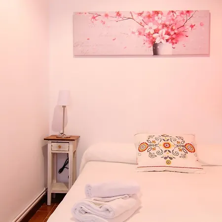 Apartament Magnolia Apartment *